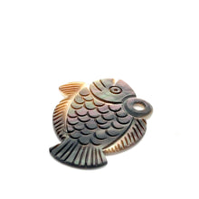 Black Tahitian Mother Of Pearl Gold Fish Beads, Sku#M329