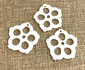 Mother of Pearl Flower Charm Sku#M345