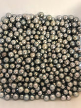 AAA Tahitian Pearls, Silver overtones, Round shape, 9mm