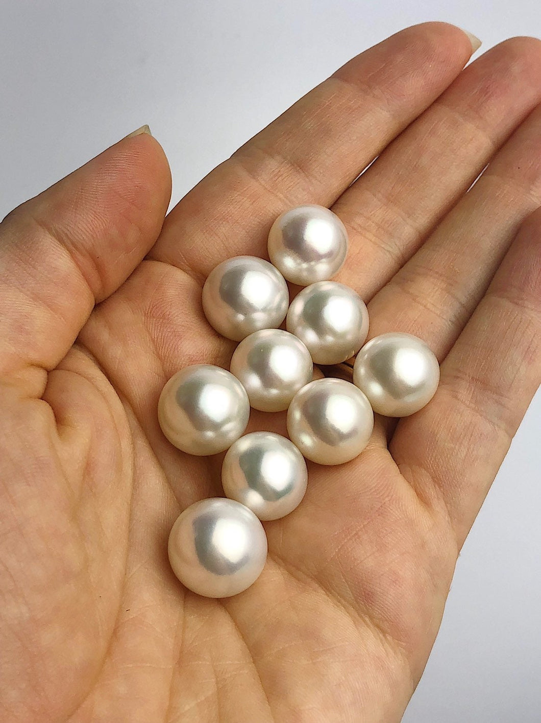 13mm White South Sea Loose Pearls, Round, 13mm - 13.9mm, AAA Quality