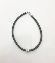 7.5” 3.0mm Black Leather Bracelet with stopper. (5012213075L2)