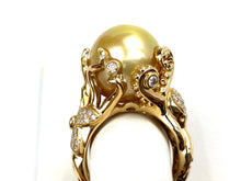 Stunning 14K gold south sea ring with 0.52 carat of diamonds