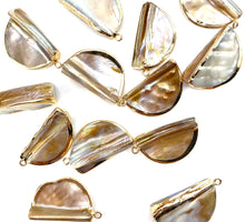 Natural White Shell Mother of Pearl Shell Pendants, Gold Plated On Zinc Alloy, Sku#M312