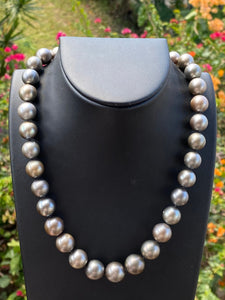 Stunning Tahitian pearl necklace with sterling silver clasp , SKU# 11141