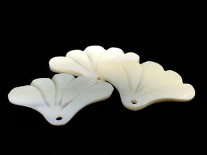 White South Sea Mother Of Pearl Fan Sku#M606