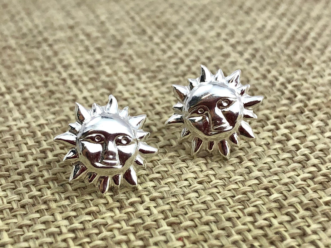 Smiley Face Sterling Silver Sun Sku#1864-5