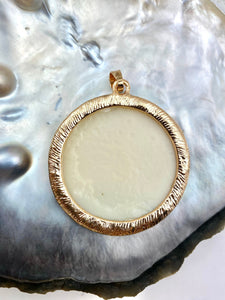 Round abalone mother of pearl, SKU#M822