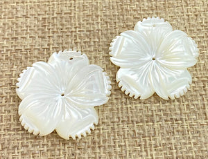 Mother of Pearl Flower Charm Sku#M77