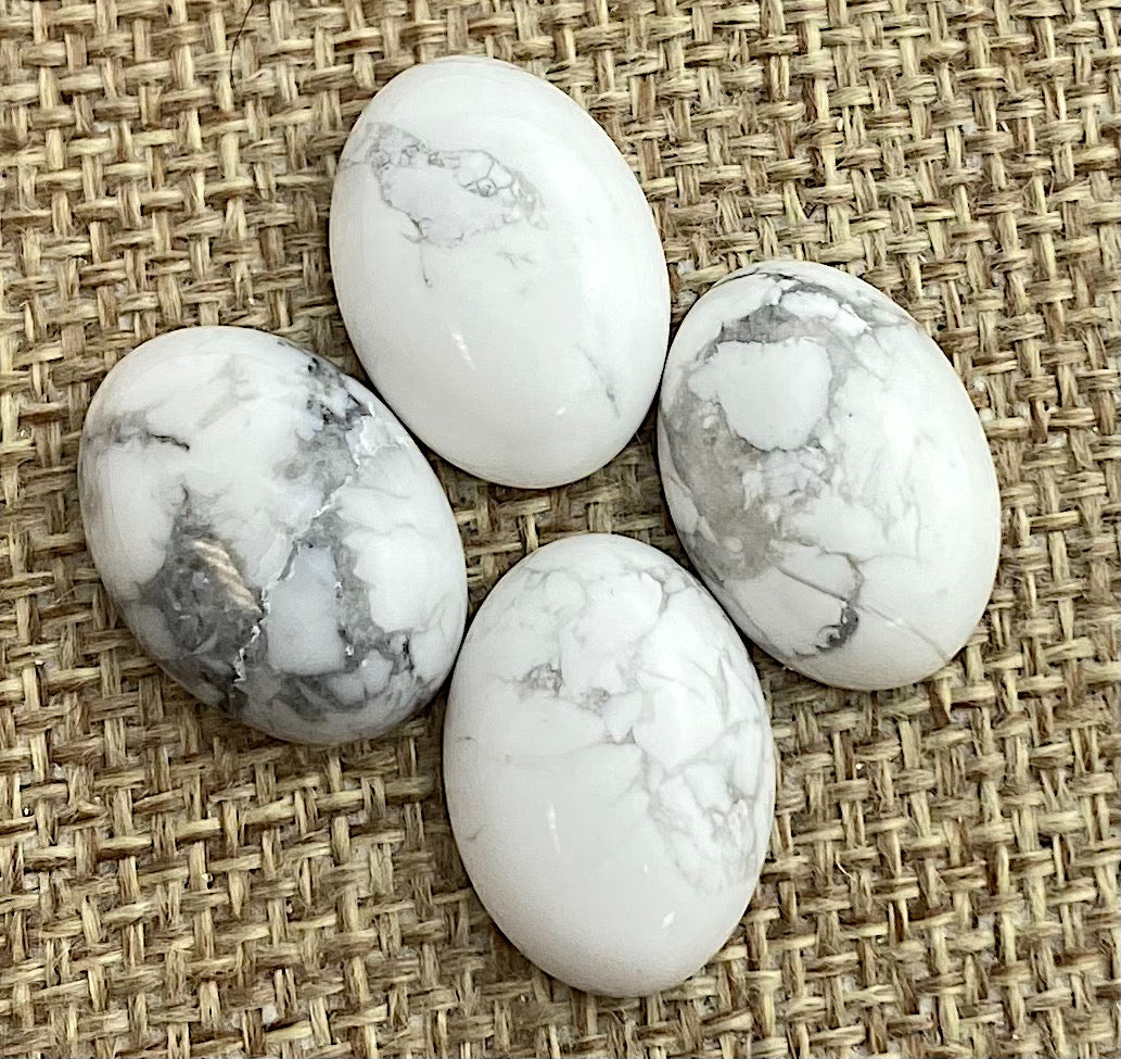 Howlite Oval Cabochon Sku#M2084