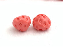 Mother of Pearl Strawberry Bead Sku#M699