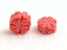 Mother of Pearl Flower Bead Sku#M704