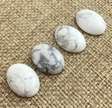 Howlite Oval Cabochon Sku#M2084