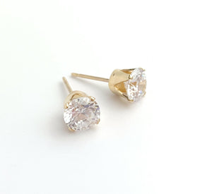 6.0mm White Cubic Zirconia Earrings